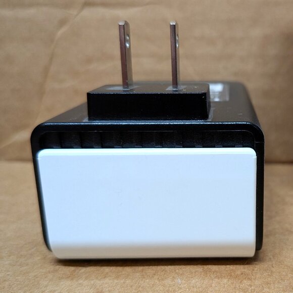 TP-LINK TL-PA511 500Mbps LOT OF 2 AV500 GIGABIT POWERLINE ADAPTER - Picture 7 of 8